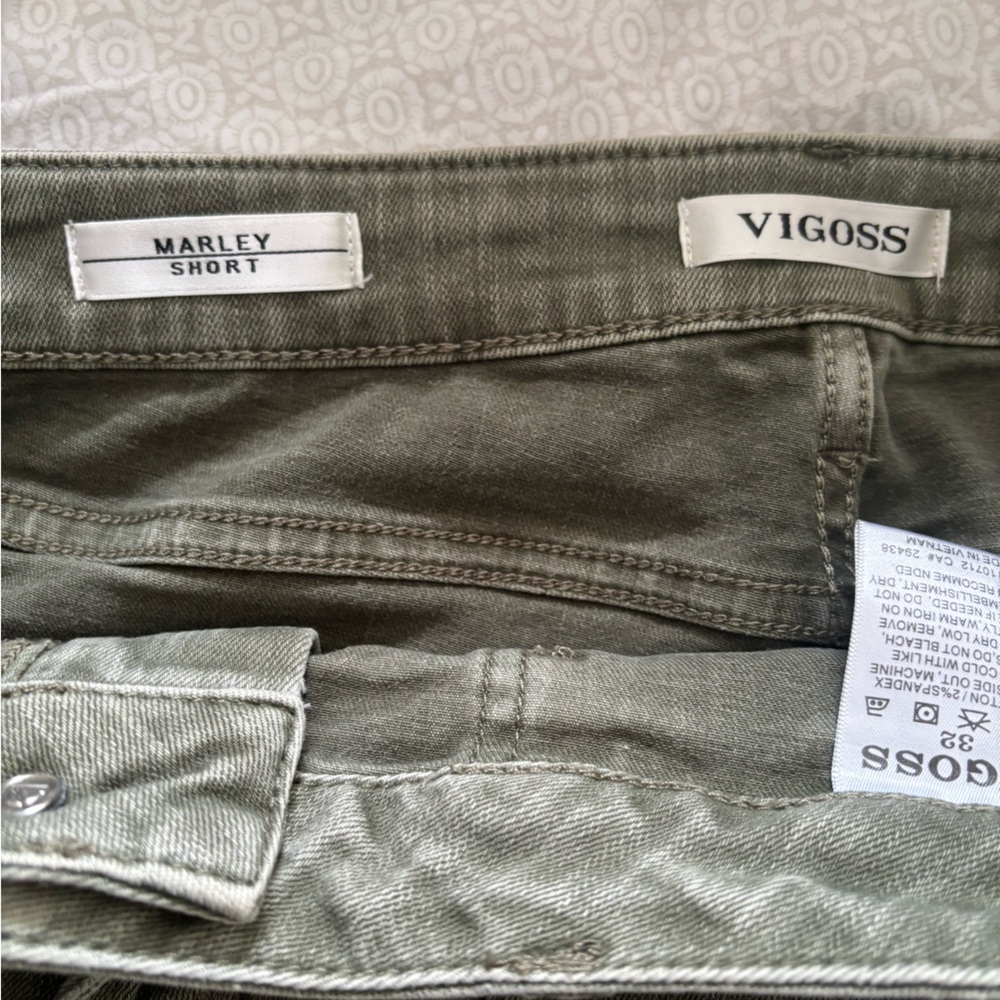 Vigoss Elliot Pocket Utility Shorts in Olive - Picture 3 of 3